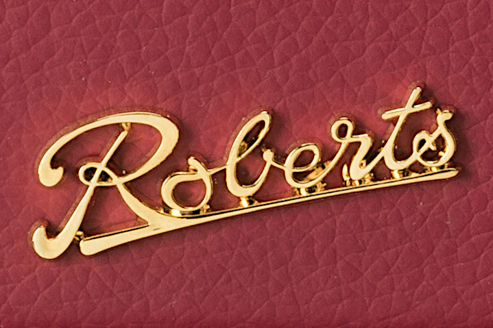 Liebe zum Detail: Das vergoldete Roberts-Logo