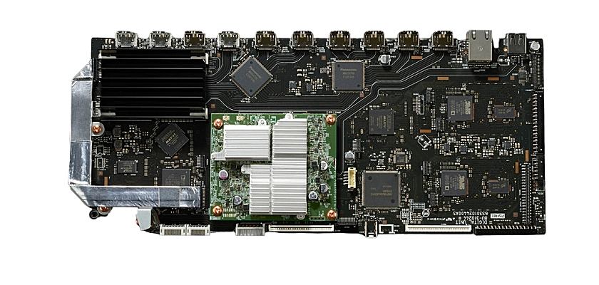 Die alten AV8805-Modell können einfach mit einer neuen HDMI/Digitalkarte zum AV8805A Modell transformiert werden