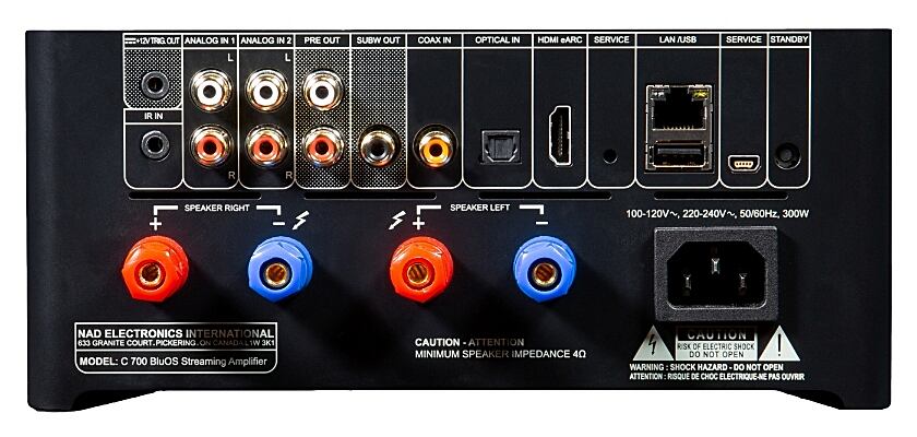 Die Anschlüsse des BluOSTM Streaming-Vollstärkers NAD C 700