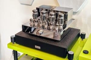 Divine Acoustics Gravity und Co. bald bei LEN HiFi