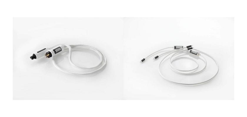 Essential Line Power Cord und Essential Line RCA Interconnect (v. l.)